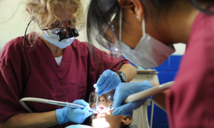 Implantologia dentale, è possibile ritrovare il sorriso