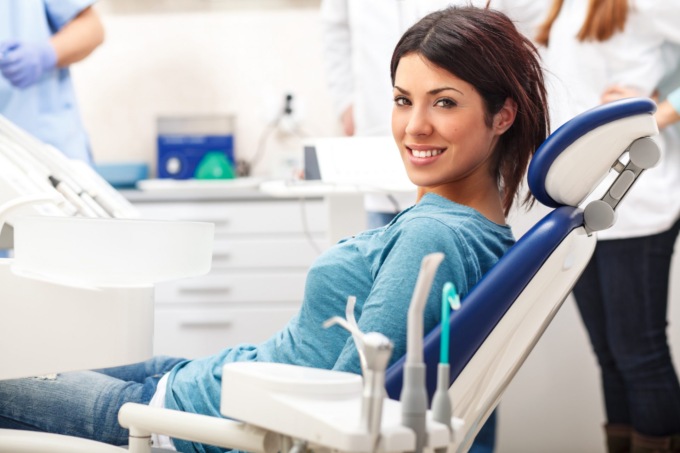 Come ritrovare il sorriso con i servizi del dentista