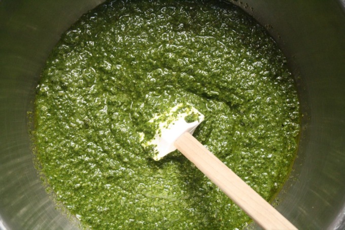 Pesto alla genovese, il simbolo culinario di tutta la regione