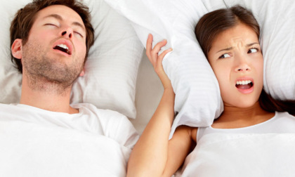 Consigli per non russare più durante il sonno