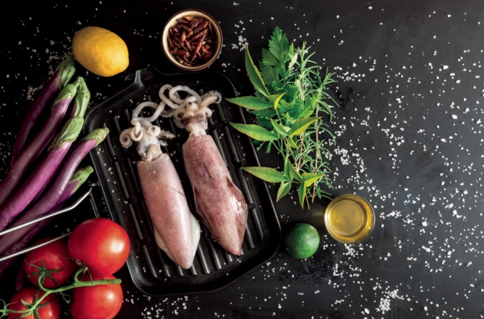 Pesce in autunno con seppie calamari e branzino