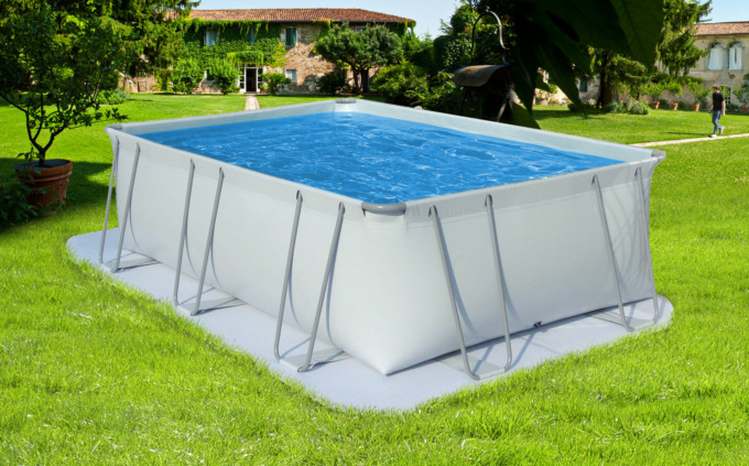 Piscina fuori terra in giardino, iniziate a programmarla!