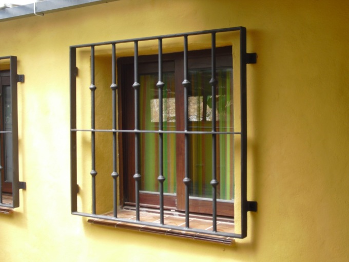 Grate di sicurezza, importantissime per l’estate