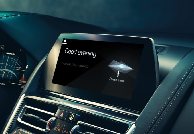 Rivoluzione BMW, arriva l’Intelligent Personal Assistant