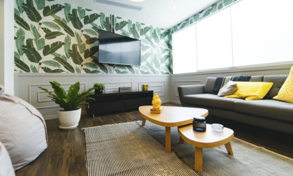 Come disporre divano e tv in soggiorno?