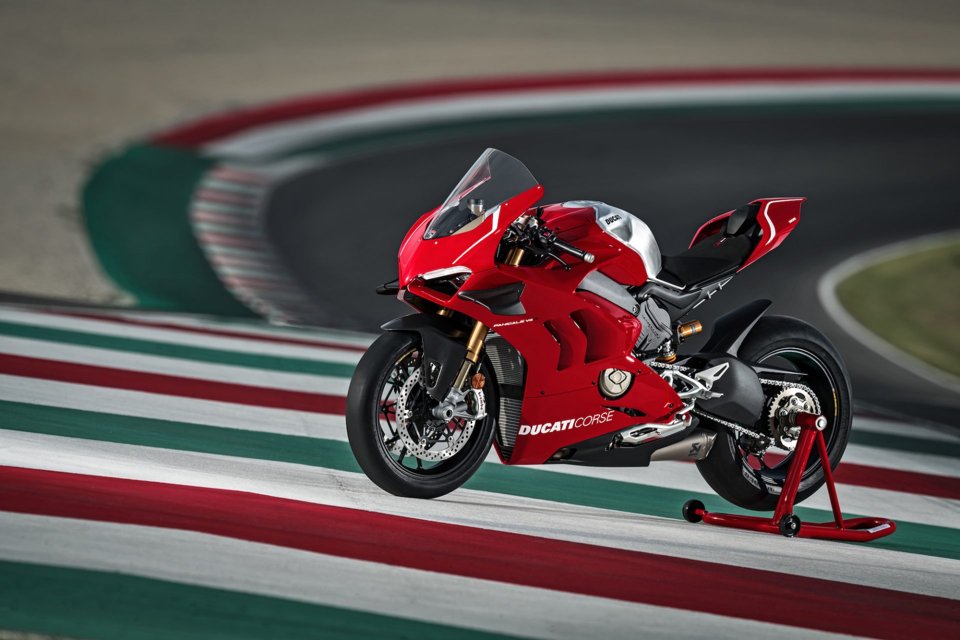 Nuova Ducati Panigale V4 R, grande novità ad Eicma News Prima