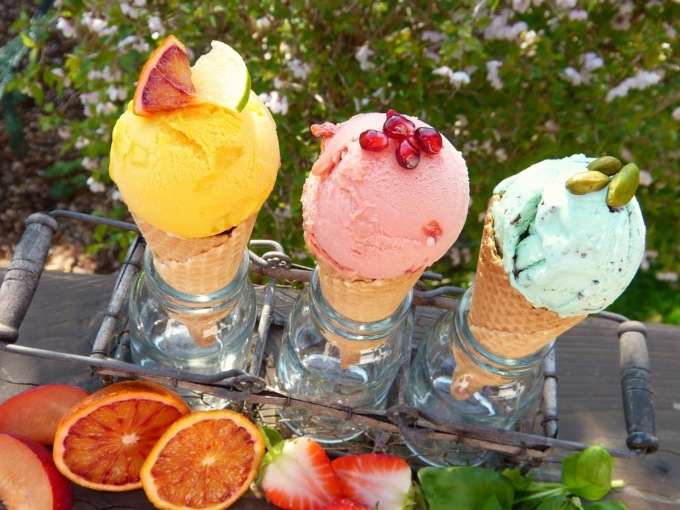 Il gelato fa sorridere e dona felicità