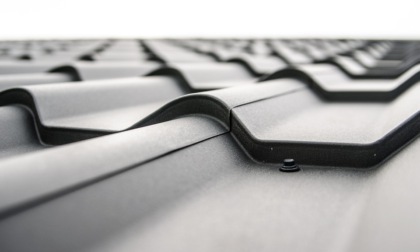 Un tetto coibentato migliora l'isolamento termico