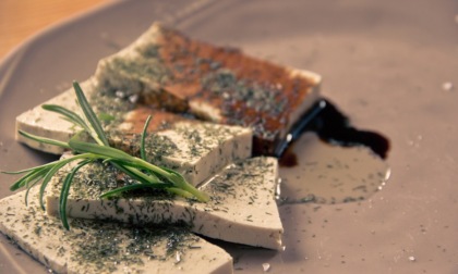 Crolla il consumo di tofu e seitan, cresce quello di carne vera