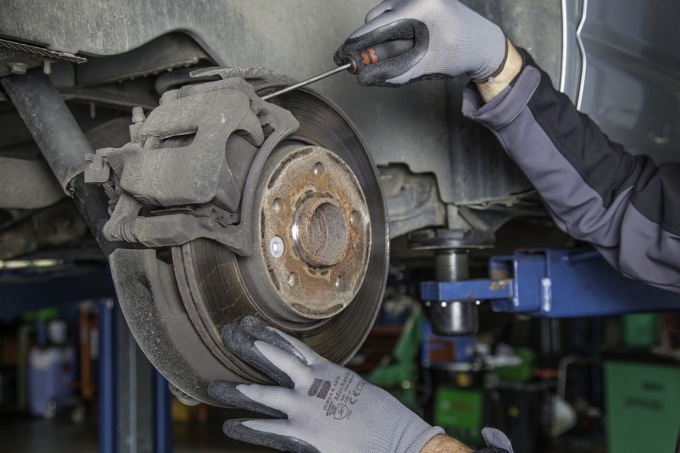 I controlli auto da programmare in officina per l’inverno