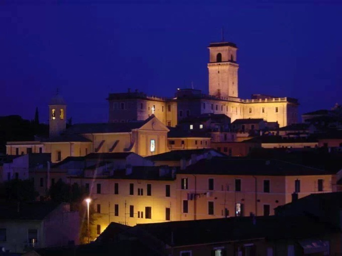Illuminazione pubblica sostenibile? Il modello di Monterotondo