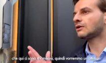 La guerra dei citofoni: consigliere M5S suona alla sede della Lega a Milano