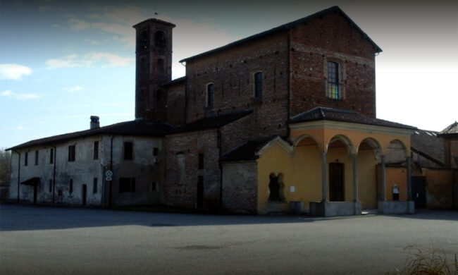 Infarto durante la messa, muore al funerale del marito