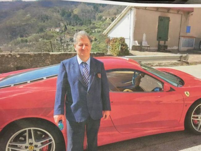 Senza patente compra un Ferrari. L’eredità non basta e il sogno finisce