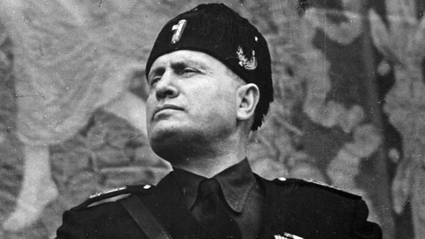 Mussolini resta cittadino onorario di Salò