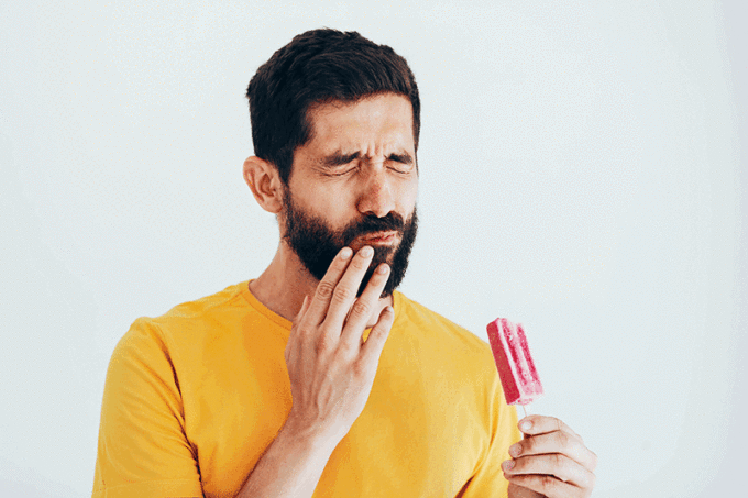 Denti sensibili al caldo e al freddo: cosa fare?