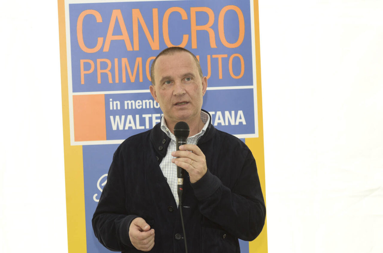 Una colomba pasquale agli infermieri dei Centri Covid: Cancro Primo Aiuto per l’emergenza