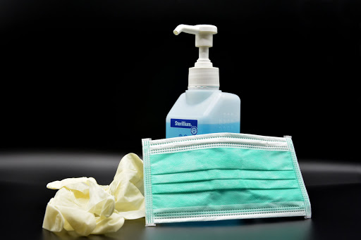 Come usare disinfettanti e igienizzanti in sicurezza