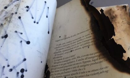 Simboli nazisti e pagine bruciate in un libro di Gianfranco Bettin trovato al Municipio di Marghera: ecco cosa è successo