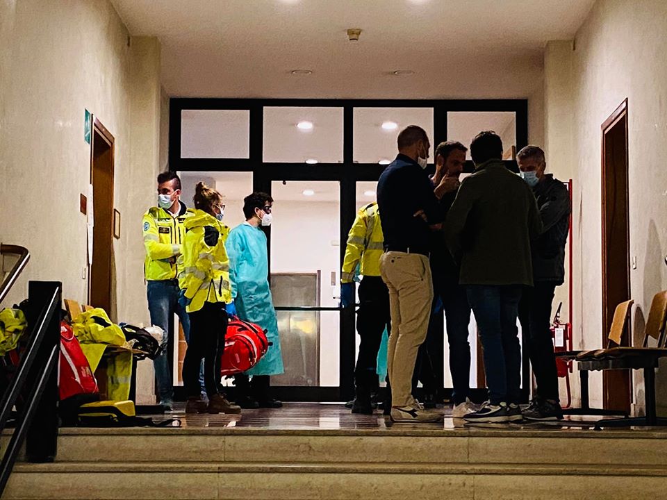 Busta con polvere bianca al presidente di Anci Veneto, Mario Conte: “Codardi, non ho paura”
