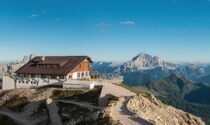 Cortina: riapre la prima funivia sulle Alpi e i rifugi tornano ad accogliere gli escursionisti