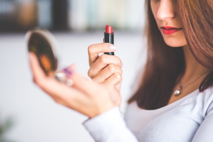 Preparare viso, pelle e capelli per l’estate