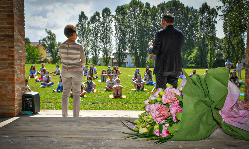 La festa di fine anno scolastico è andata in scena… distanziata FOTO