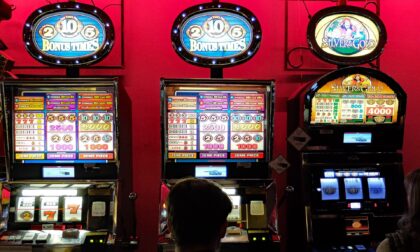 Cirio vuole "addolcire" la legge che limita il gioco d'azzardo "per salvare posti di lavoro"