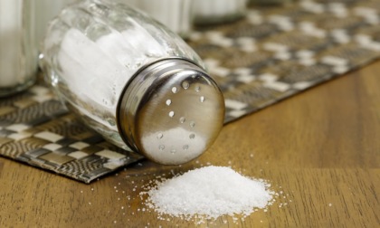 Cinque trucchi per ridurre il consumo di sale