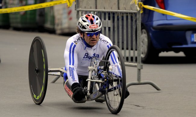Alex Zanardi dimesso da Siena e trasferito in un centro di riabilitazione a Lecco