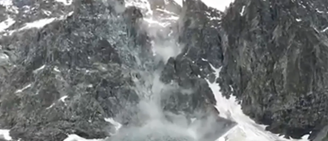 Il Monviso sti sta sgretolando: il video della nuova frana sul “Re di Pietra”