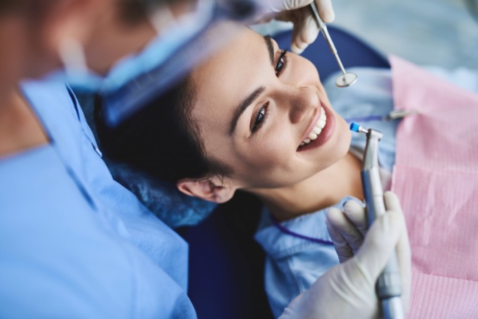 Dentista aperto ad agosto: lo studio BlueSmile di Bollate chiude solo per 7 giorni!