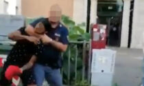 Il video del ragazzo fermato con la presa al collo dalla Polizia