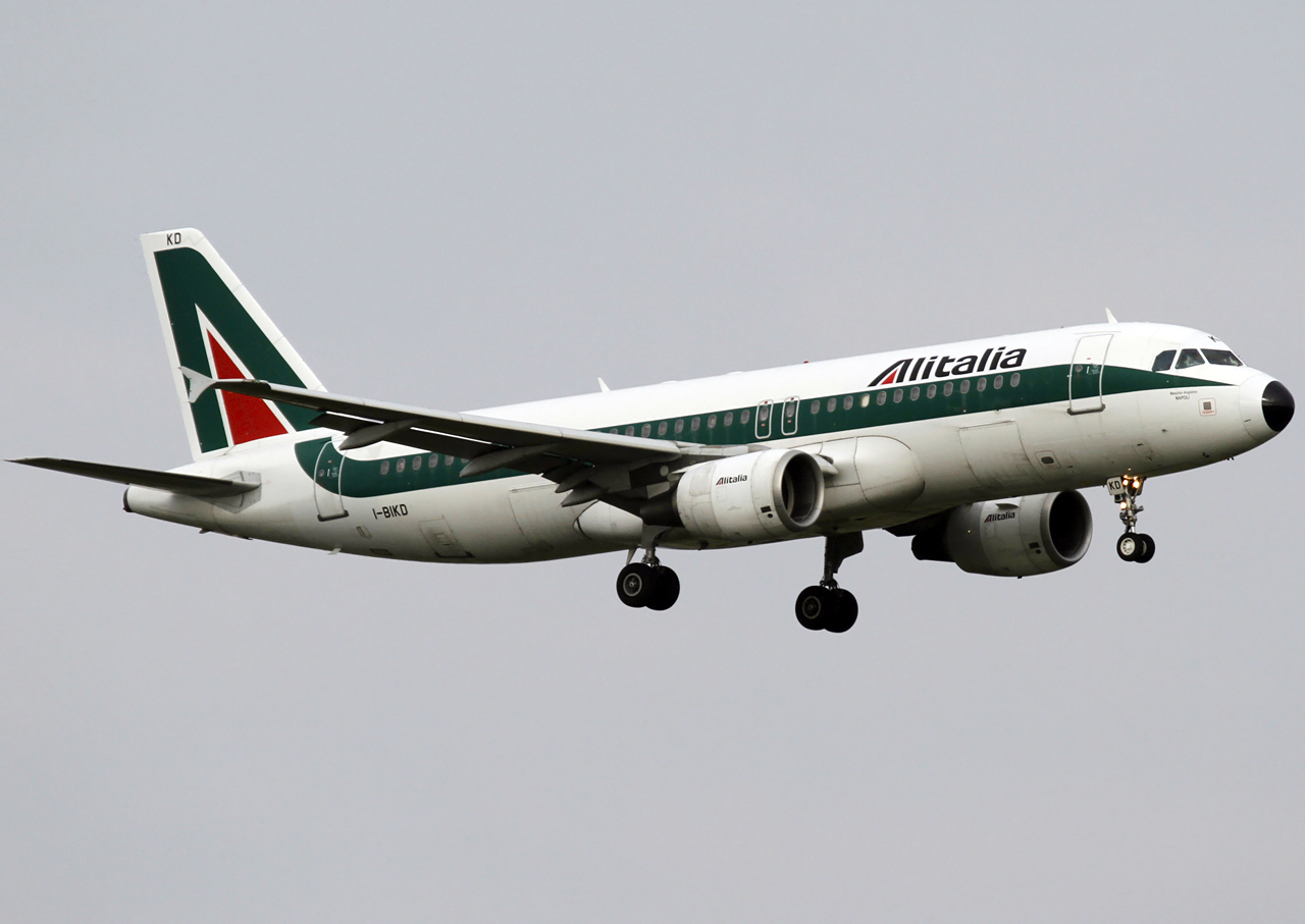 Dopo settant’anni, Alitalia da ottobre dice addio a Malpensa