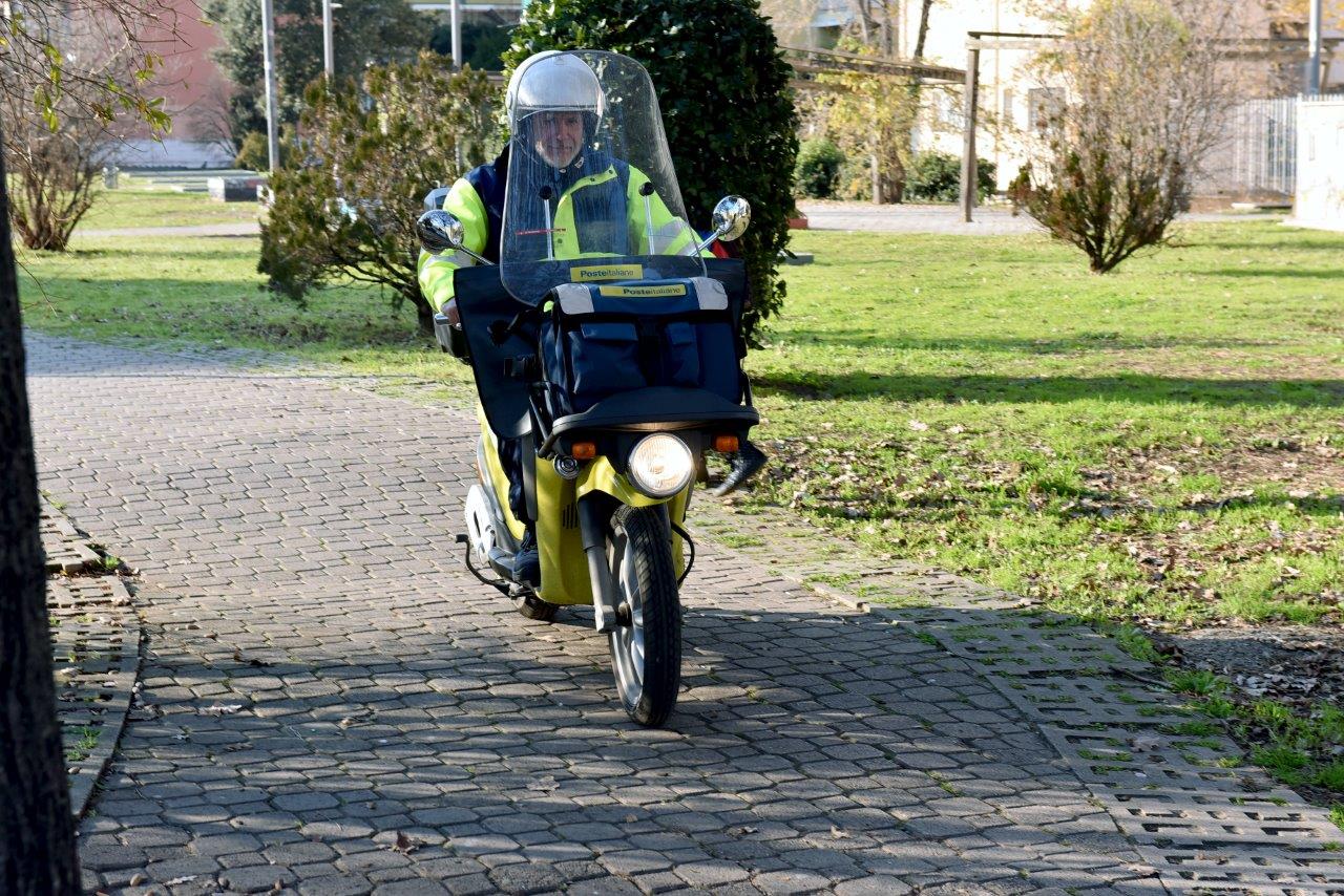 Poste rafforza la flotta green in Piemonte