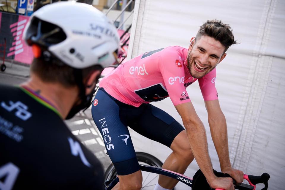 Immenso Filippo Ganna: il velocista ora vince anche in salita al Giro d’Italia