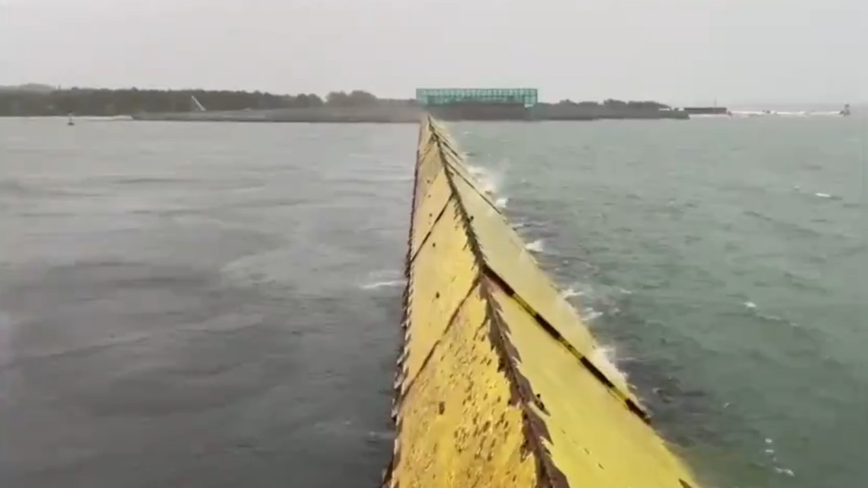 Acqua alta, i Mose funziona! Test superato, a Venezia la marea non cresce