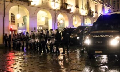 Proteste Dpcm in molte piazze: devastazioni a Torino e a Milano