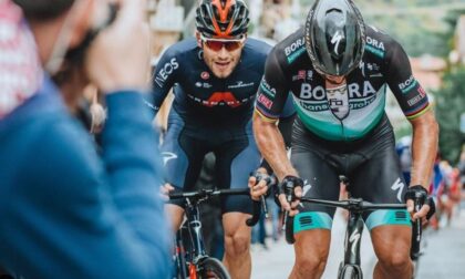 Filippo Ganna stravince l’ultima tappa del Giro d’Italia: “Dedico il successo al mio Piemonte”