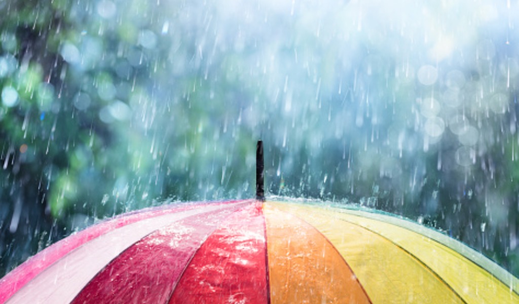 Piogge e temporali: allerta meteo in quattro regioni. E da mercoledì 18 ottobre arriva il maltempo