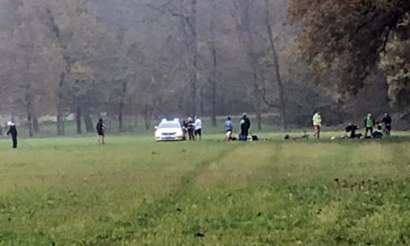 Alla partita di calcio nel parco in barba al Dpcm c’è anche un medico