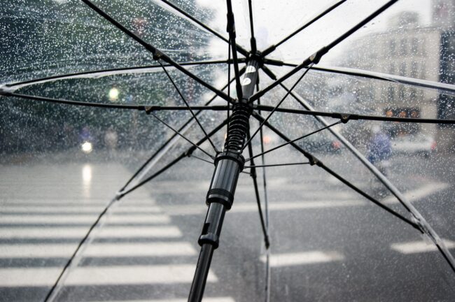 Maltempo al Nord: dove piove e dove c’è allerta meteo lunedì 26 febbraio 2024