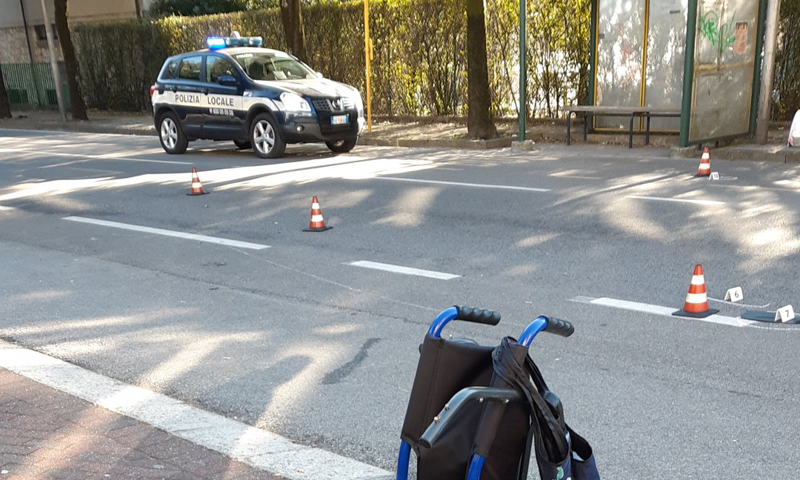 Ottantenne al volante investe e uccide una novantenne in carrozzina