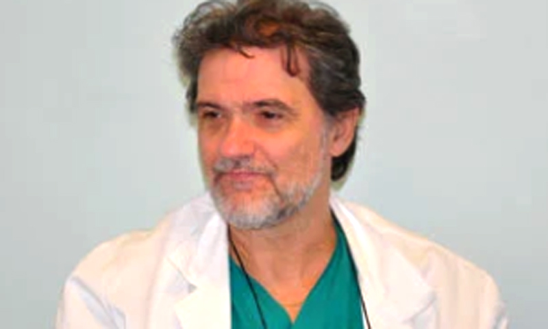 Medico vuole somministrare vaccini Covid ma la burocrazia lo impedisce