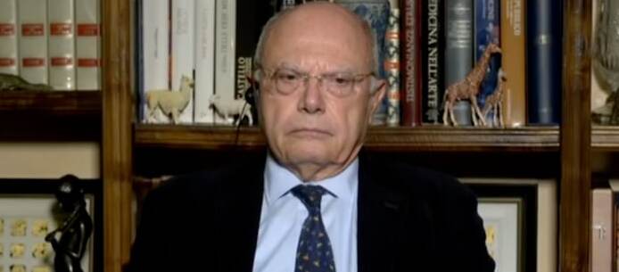 Il monito di Galli: “Ho i reparti invasi dalle varianti, chiudere di più”