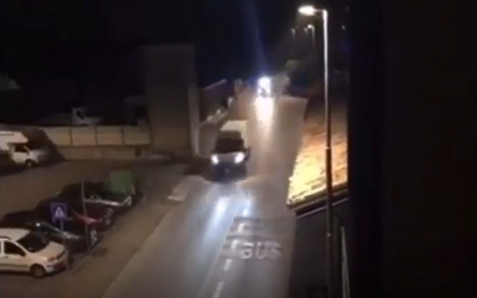Il video del furgone che cercava di seminare i Carabinieri a 150 chilometri orari tra le vie del paese