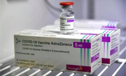 Bloccato precauzionalmente in tutta Italia l'uso del vaccino Astrazeneca, tutti i lotti compresi