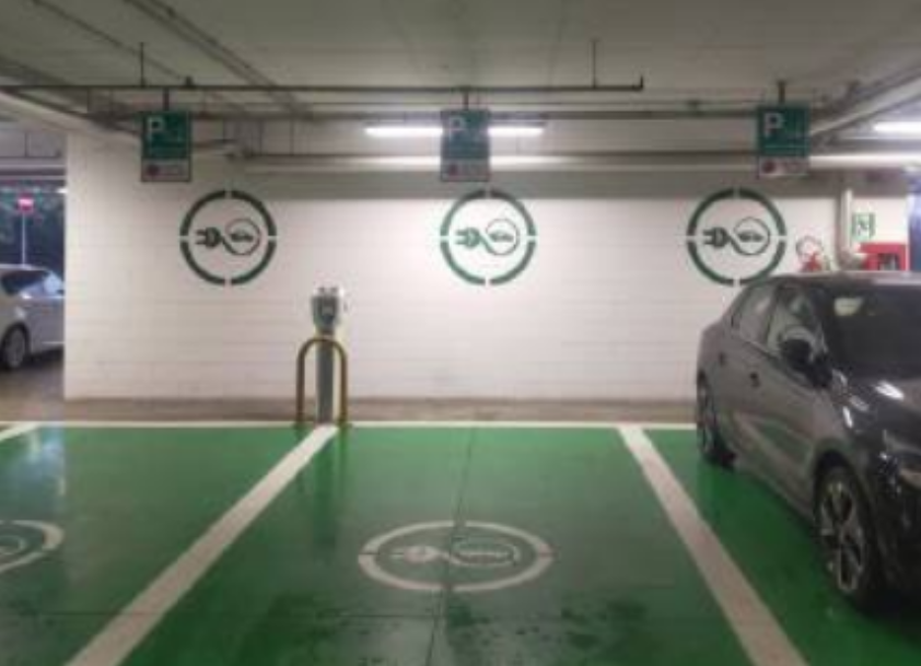 Oriocenter ultimato il servizio di ricarica per le auto elettriche