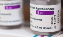 Accordo Ue-Astrazeneca: "Consegnate 135 milioni di vaccini entro fine 2021"