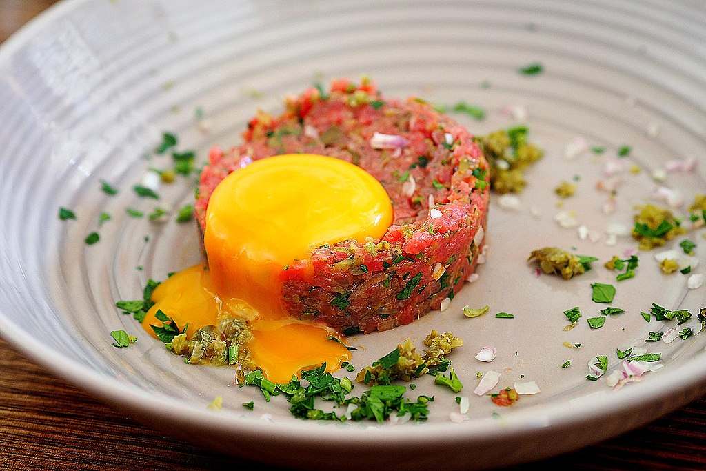 Listeria nella tartare di scottona prodotta a Vicenza, ecco i lotti